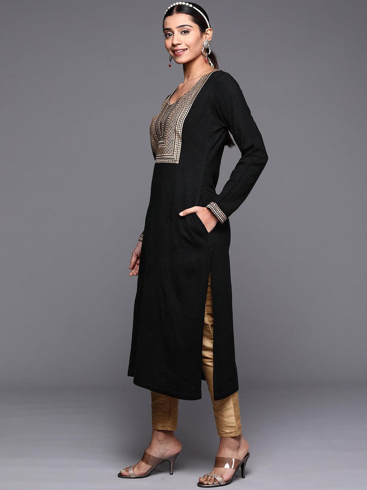 Black Yoke Design Wool Straight Kurta