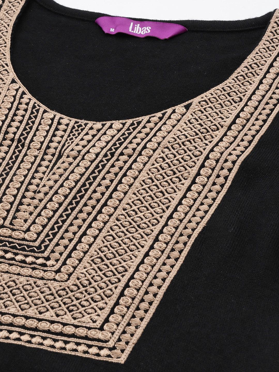 Black Yoke Design Wool Straight Kurta - ShopLibas