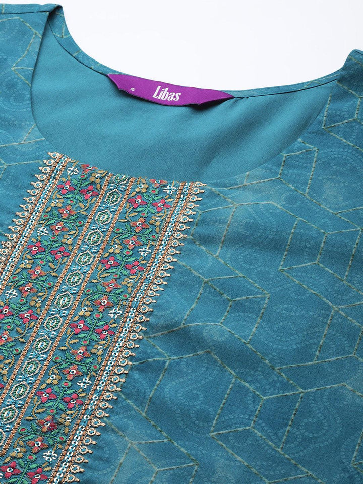 Blue Embroidered Silk Blend Suit Set With Trousers