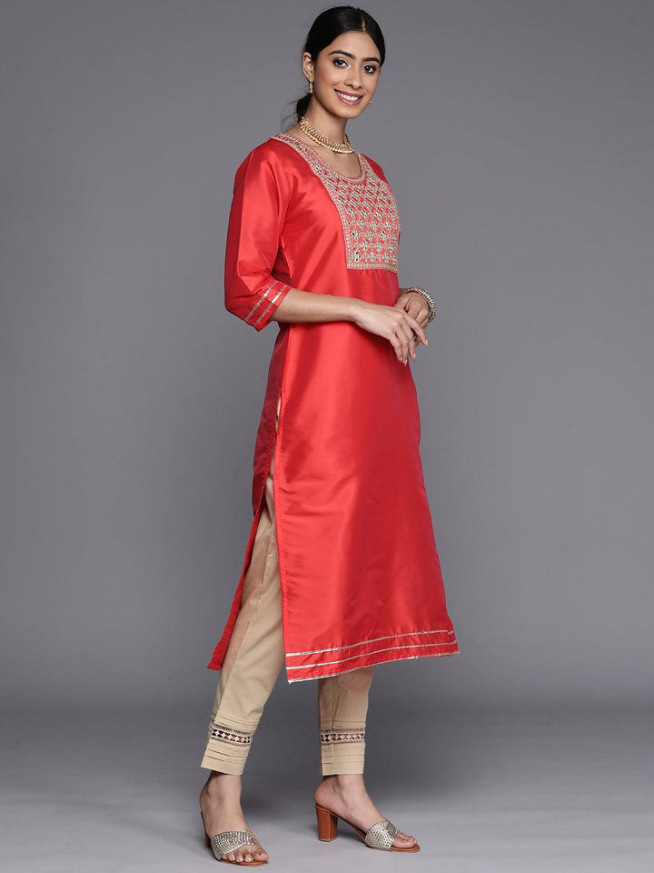 Coral Yoke Design Silk Straight Kurta