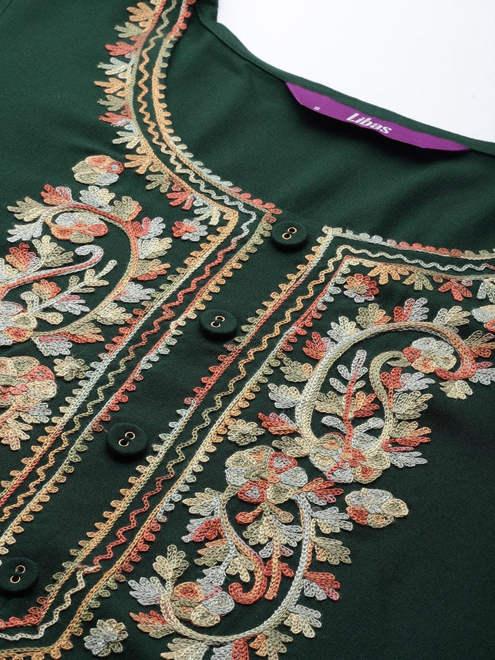 Green Embroidered Rayon Kurta