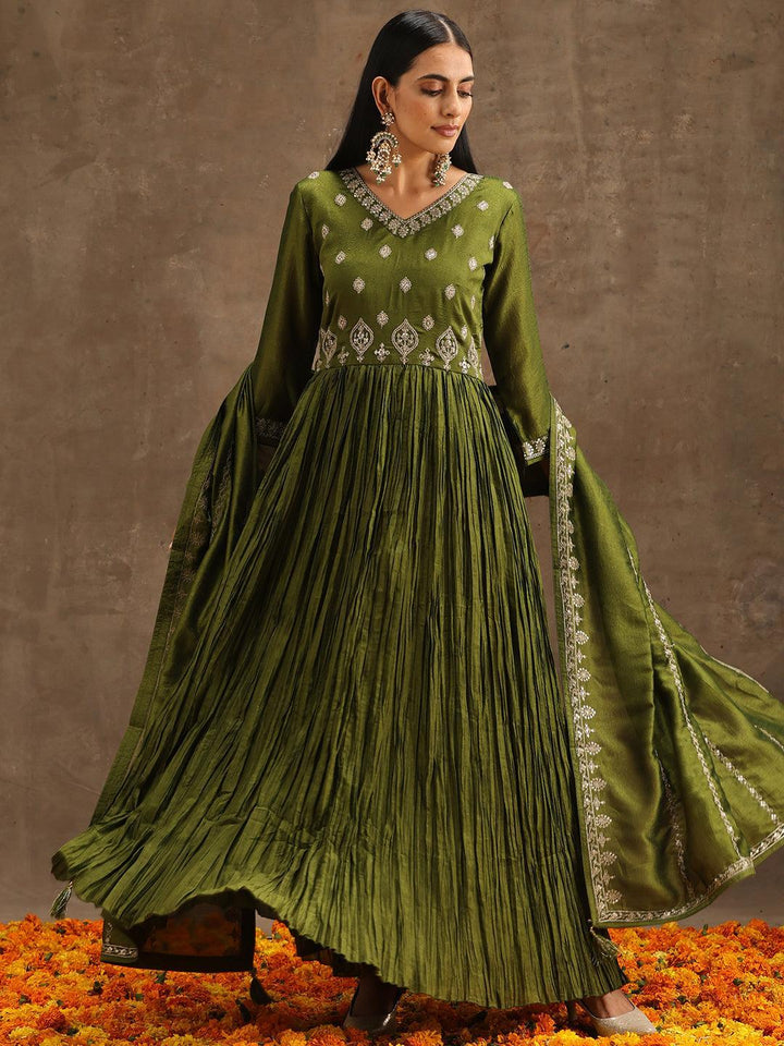 Green Embroidered Silk Blend Anarkali Suit Set With Trousers