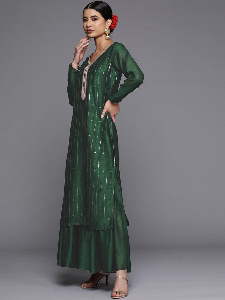 Green Embroidered Silk Straight Kurta