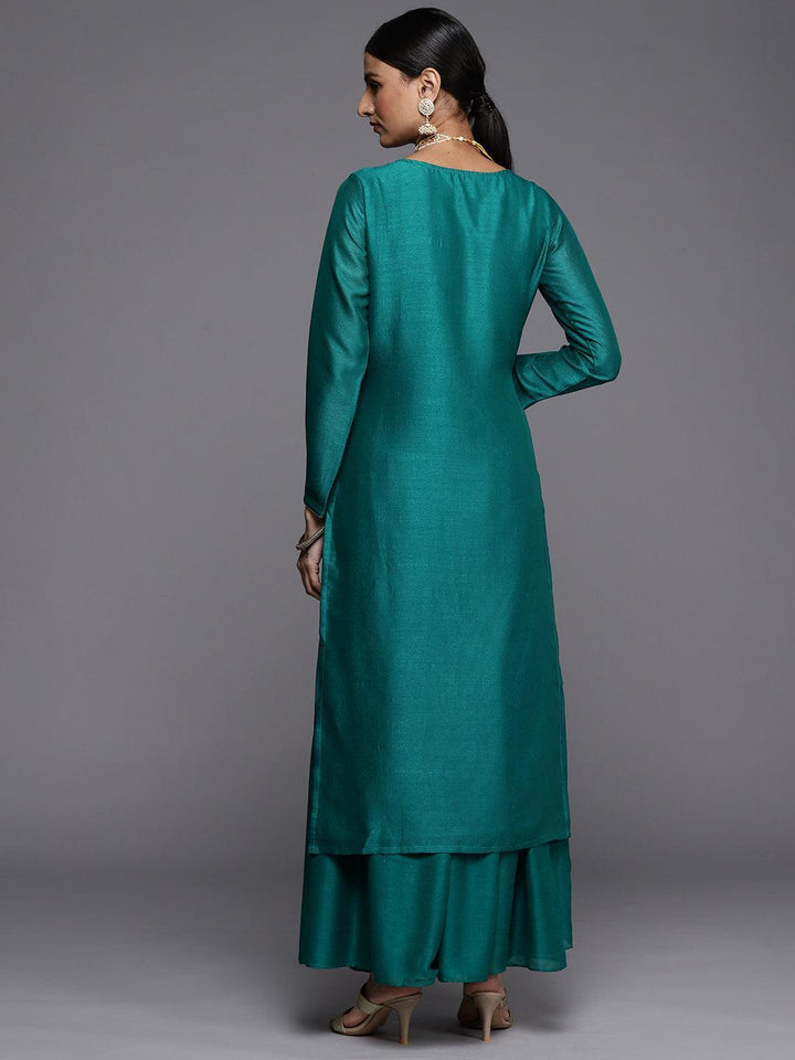 Green Embroidered Silk Straight Kurta