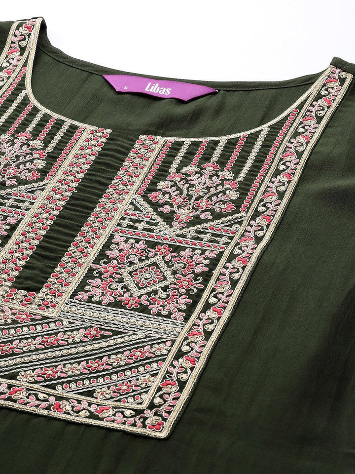 Green Embroidered Silk Straight Kurta