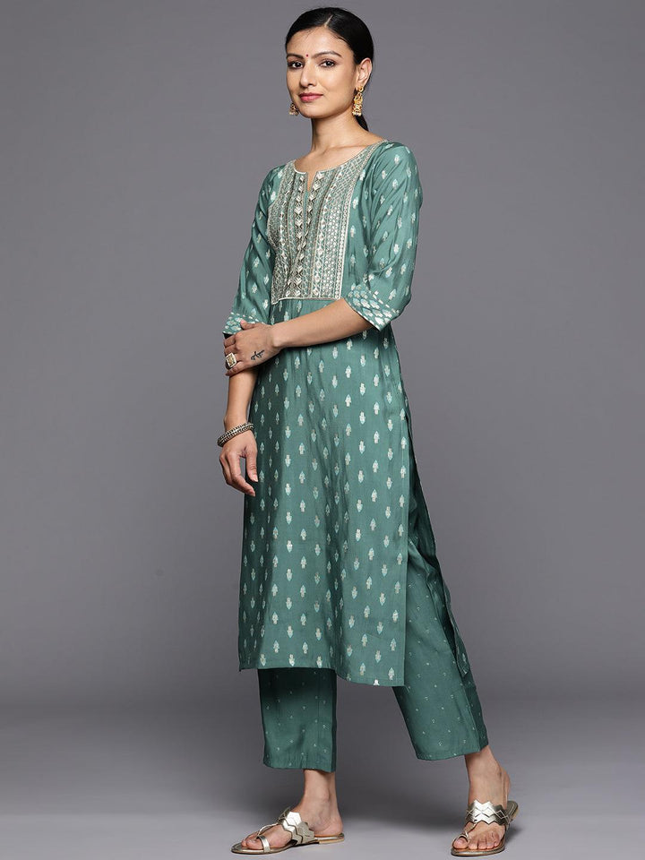 Green Printed Silk Blend Straight Kurta With Trousers & Dupatta
