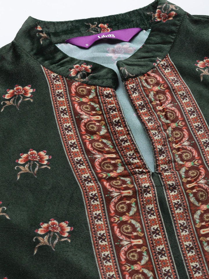 Green Printed Velvet Straight Kurta With Dupatta