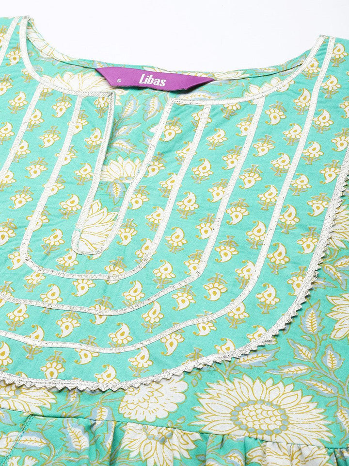 Green Yoke Design Cotton Anarkali Suit Set With Trousers