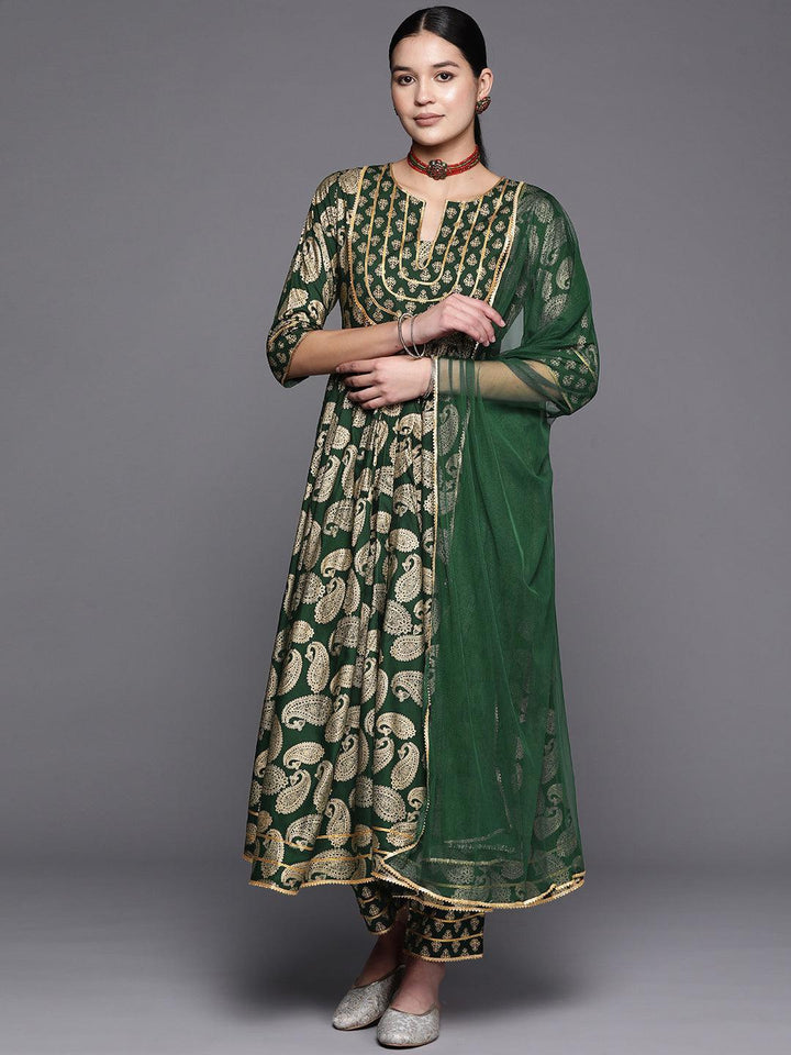 Green Yoke Design Rayon Anarkali Suit Set With Trousers