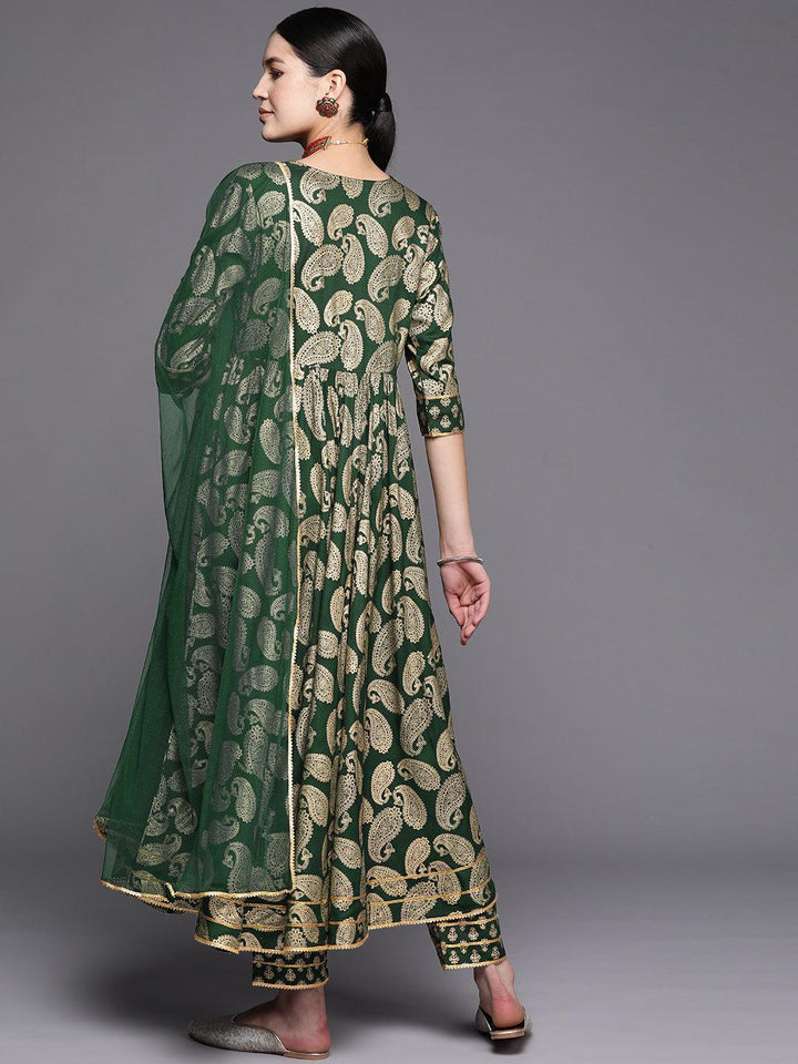 Green Yoke Design Rayon Anarkali Suit Set With Trousers