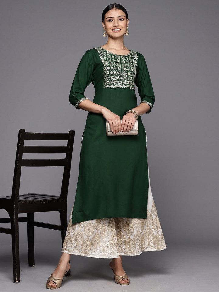 Green Printed Rayon Straight Kurta