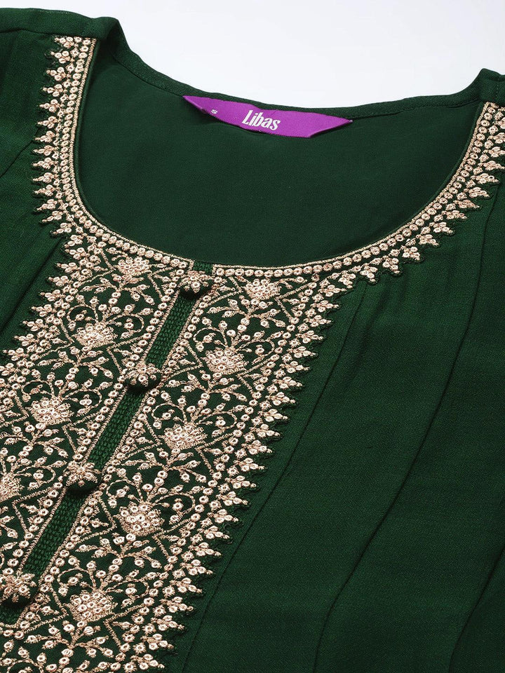 Green Yoke Design Silk Blend Straight Suit Set