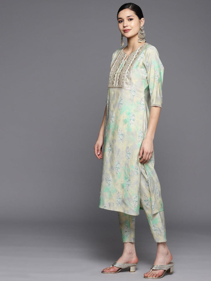 Green Yoke Design Silk Blend Straight Suit Set With Trousers