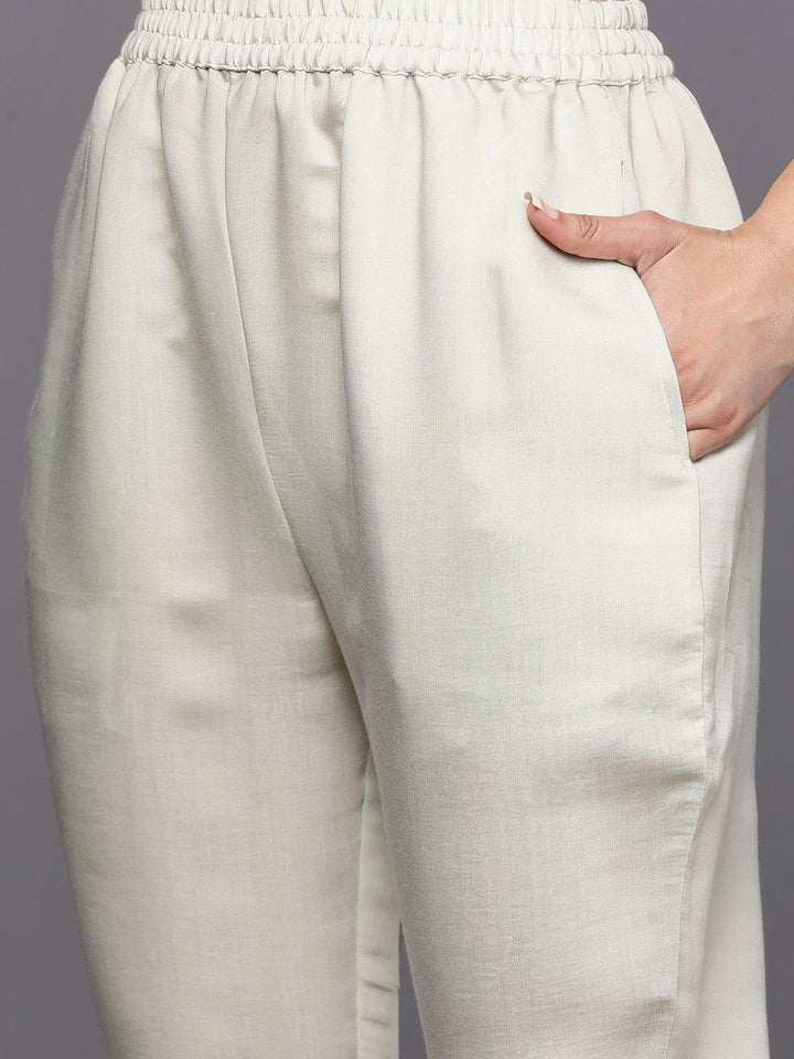 Green Yoke Design Silk Blend Straight Suit Set With Trousers