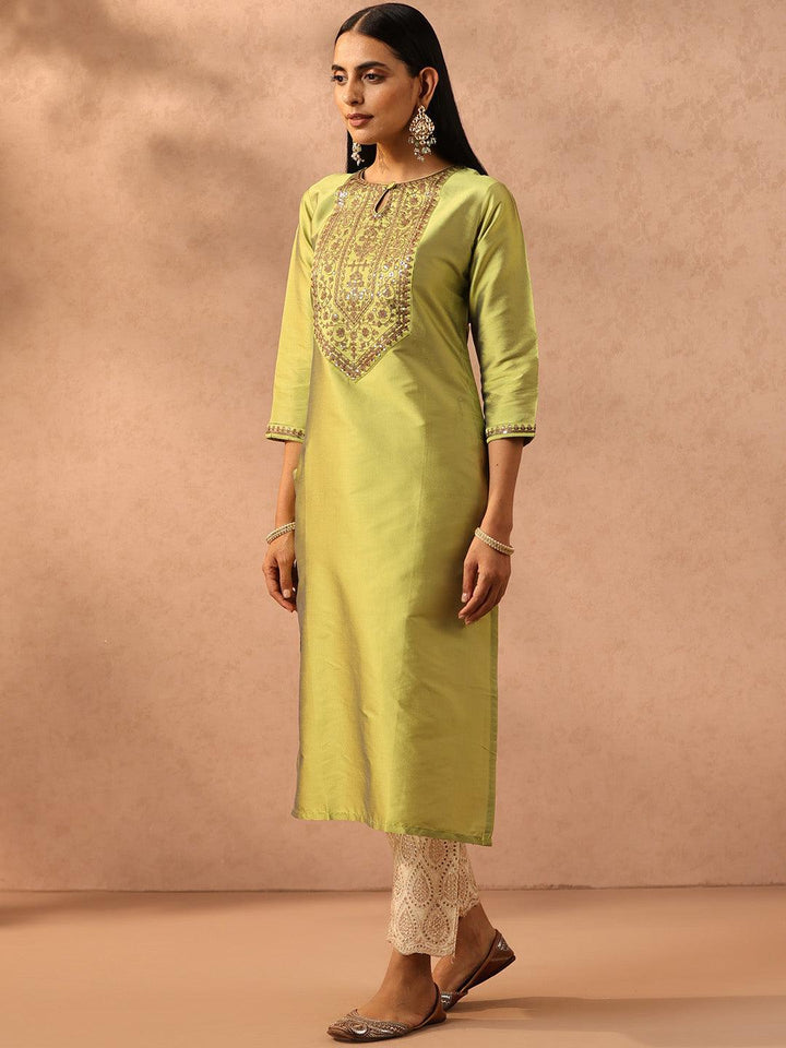 Green Yoke Design Silk Straight Kurta