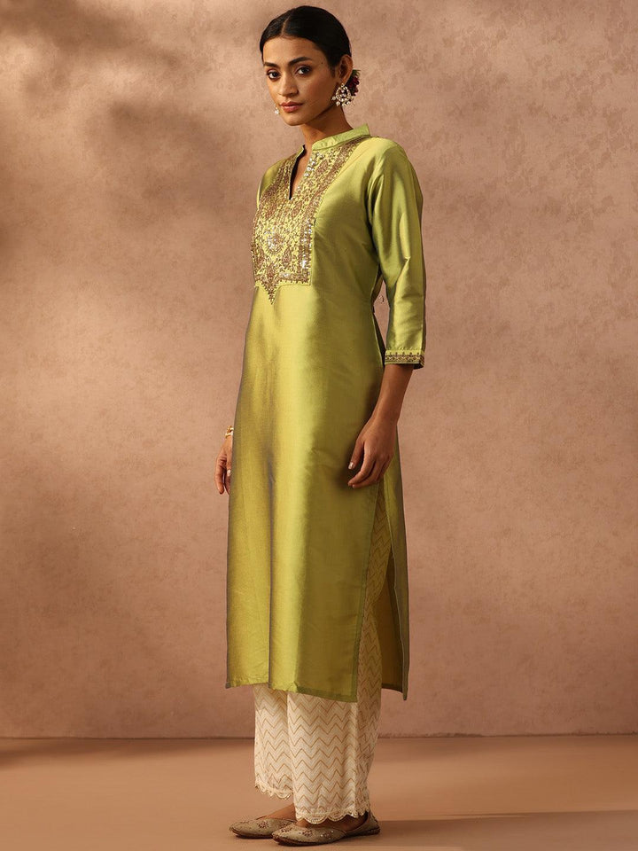 Green Yoke Design Silk Straight Kurta