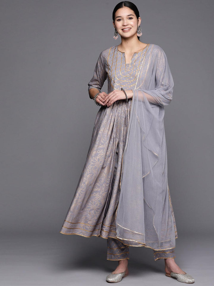 Grey Yoke Design Rayon Anarkali Suit Set With Trousers