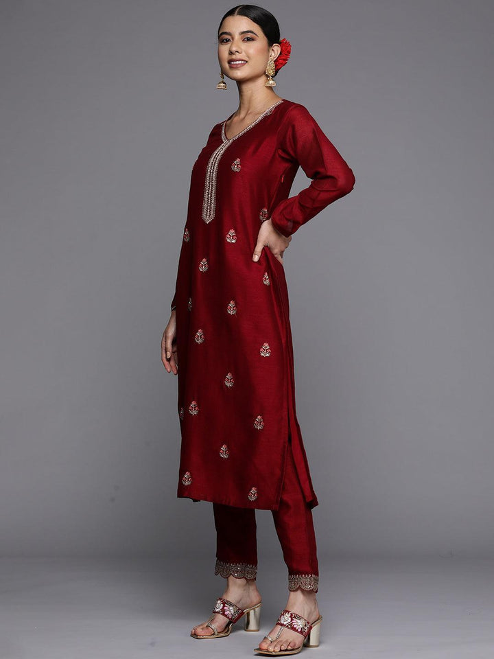 Maroon Embroidered Silk Straight Kurta