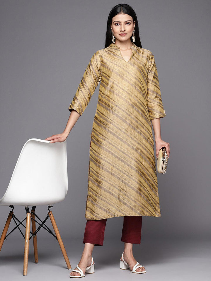 Maroon Solid Cotton Trousers