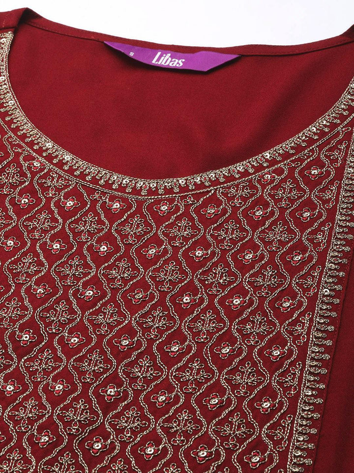 Maroon Yoke Design Rayon Straight Kurta