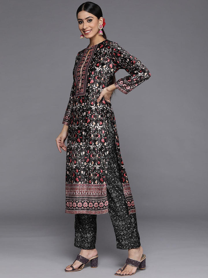 Multicoloured Printed Velvet Straight Kurta With Dupatta
