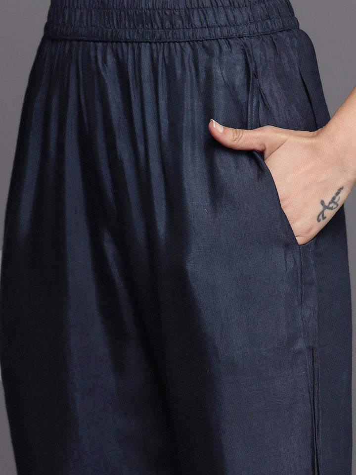 Navy Blue Printed Silk Blend Straight Kurta With Trousers & Dupatta