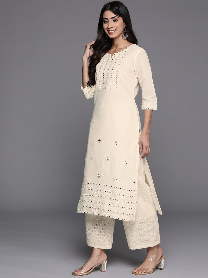 Off White Embroidered Cotton Straight Kurta