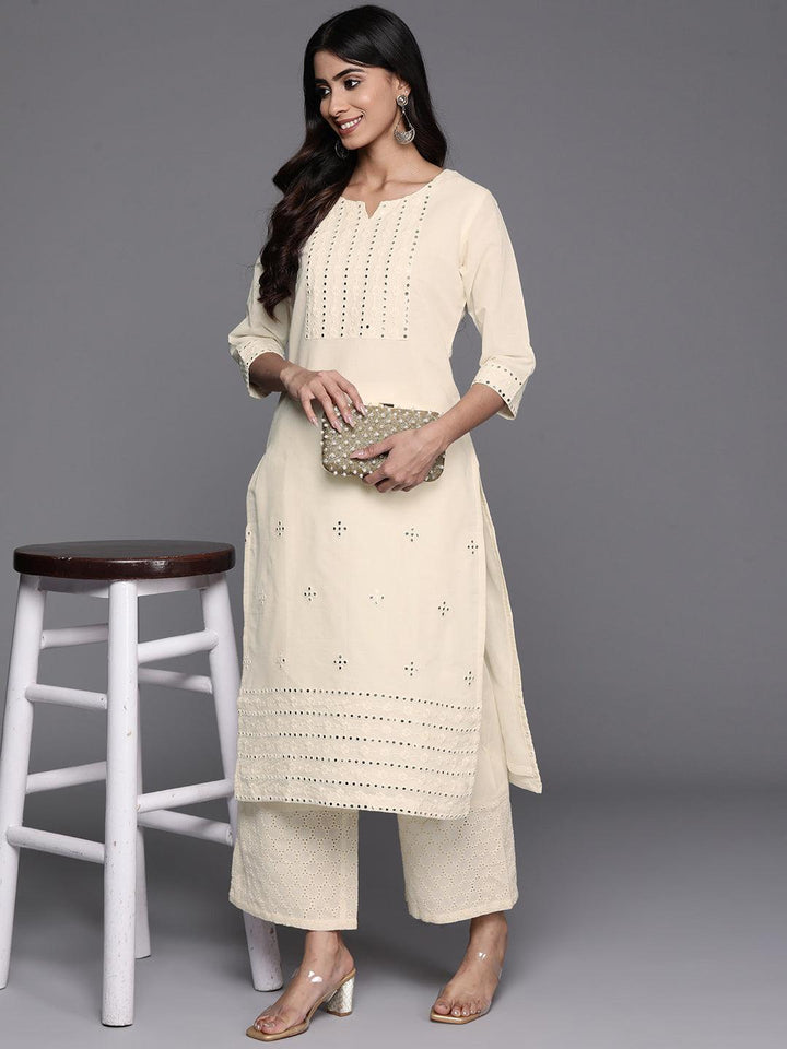 Off White Embroidered Cotton Straight Kurta