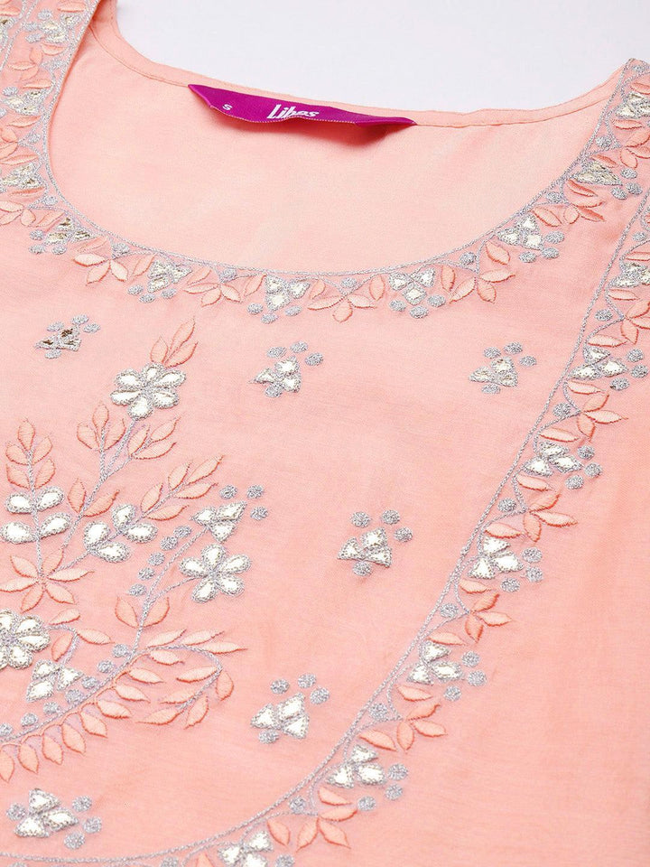 Pink Embroidered Chanderi Silk Straight Kurta