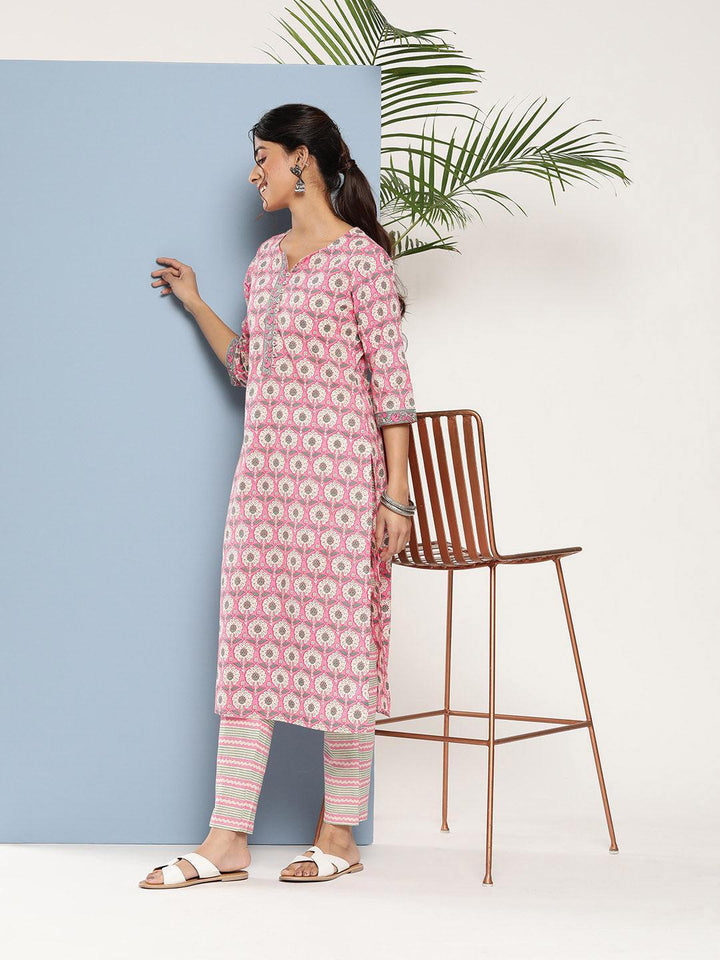 Pink Printed Cotton Straight Kurta