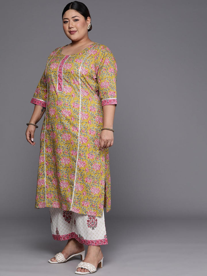 Plus Size Green Printed Cotton Straight Suit Set