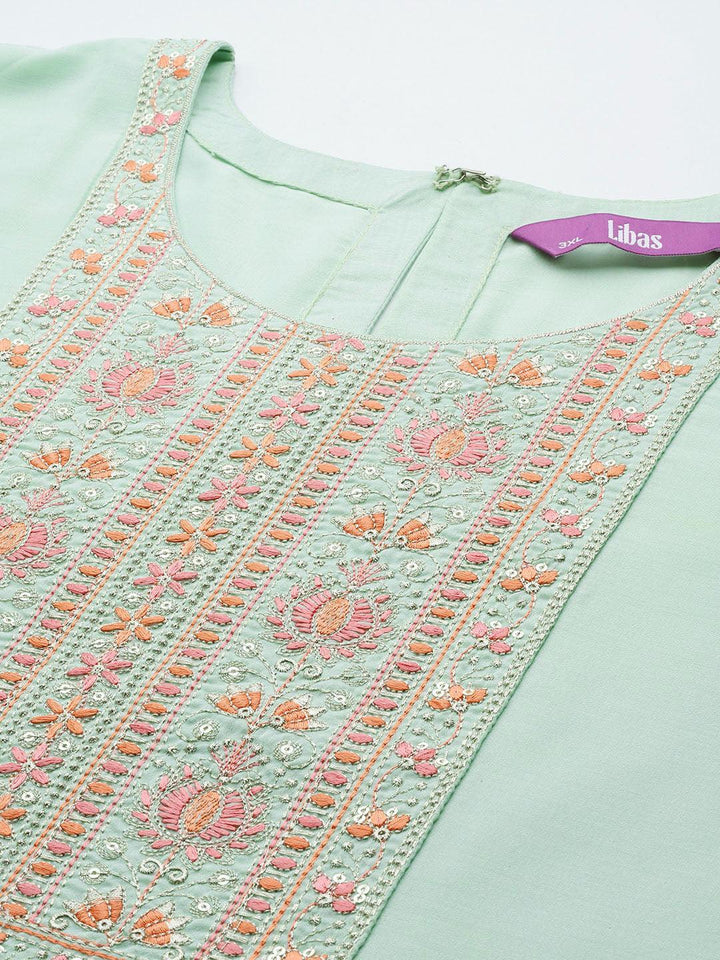 Plus Size Green Yoke Design Silk Straight Kurta