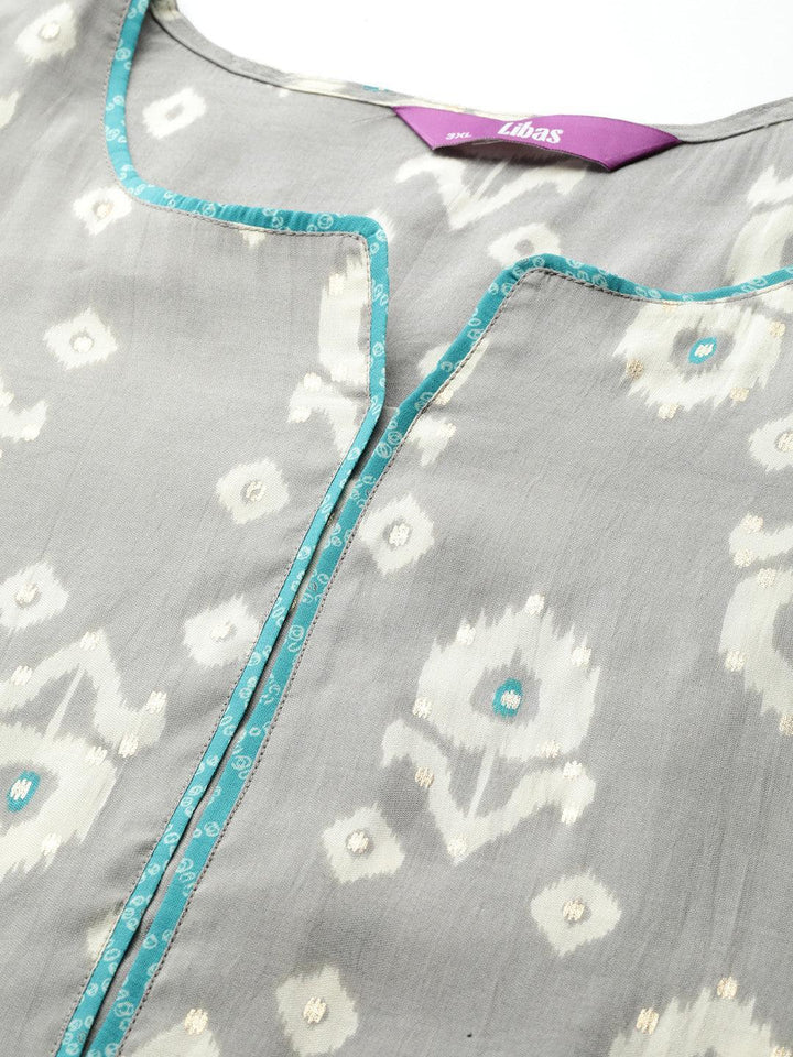 Plus Size Grey Printed Silk Blend Suit Set With Trousers