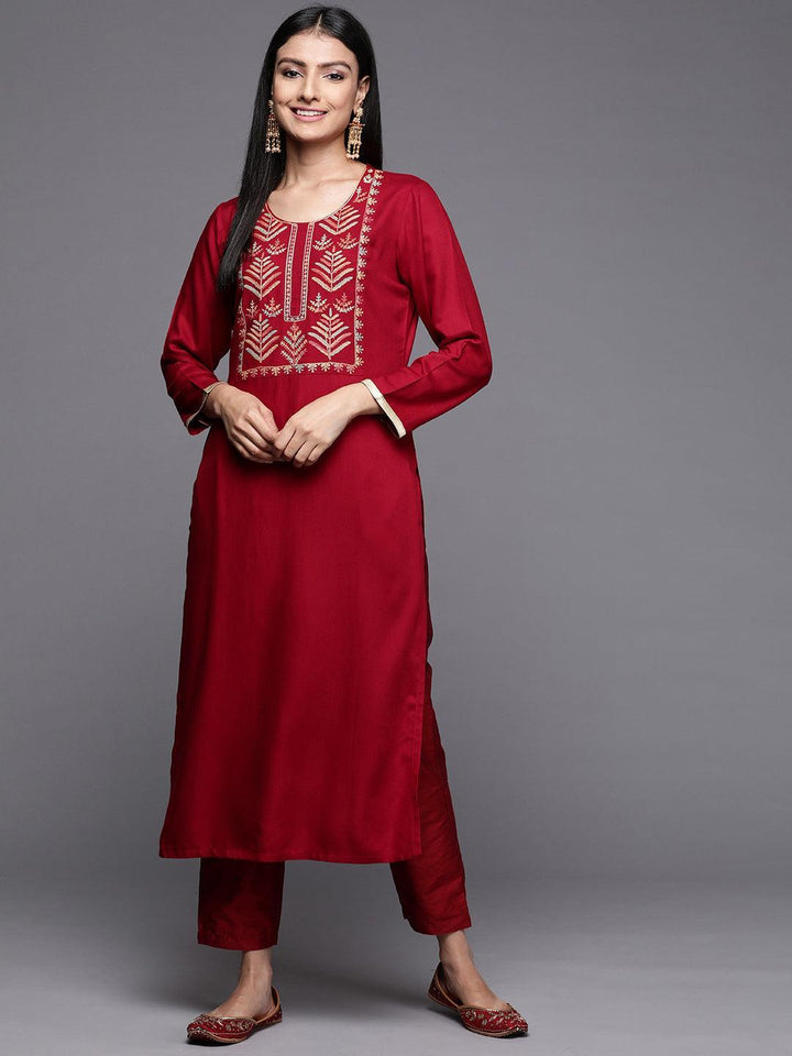 Red Embroidered Wool Pashmina Straight Kurta