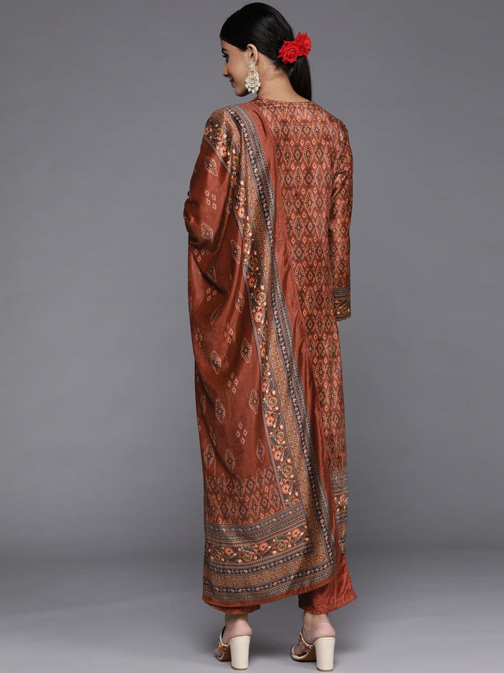 Red Printed Velvet Straight Kurta With Dupatta