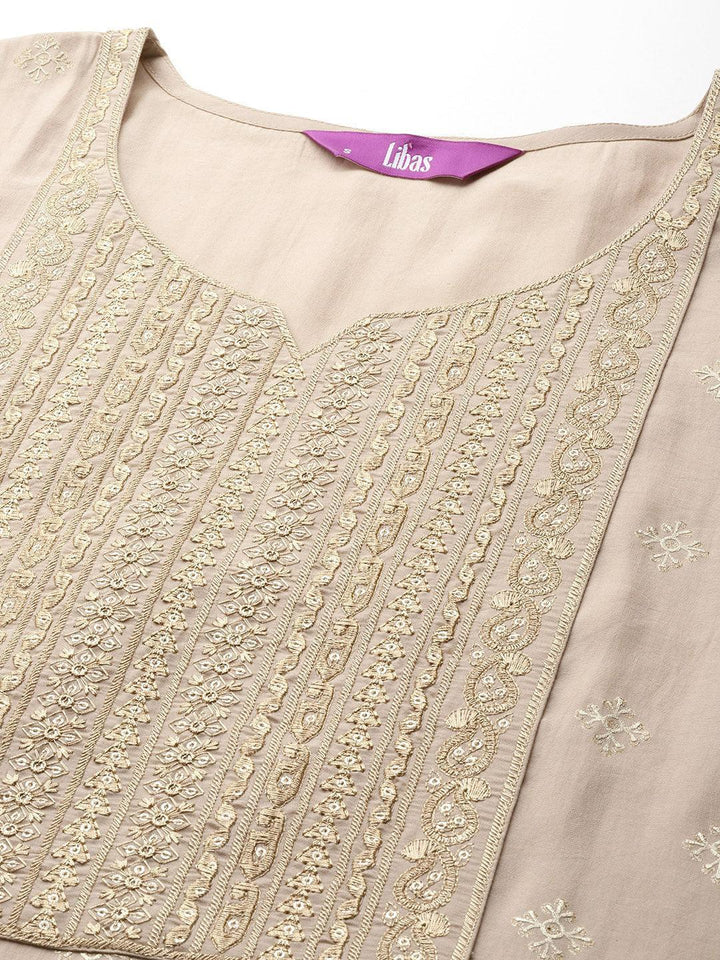 Tan Printed Silk Blend Straight Kurta With Trousers & Dupatta
