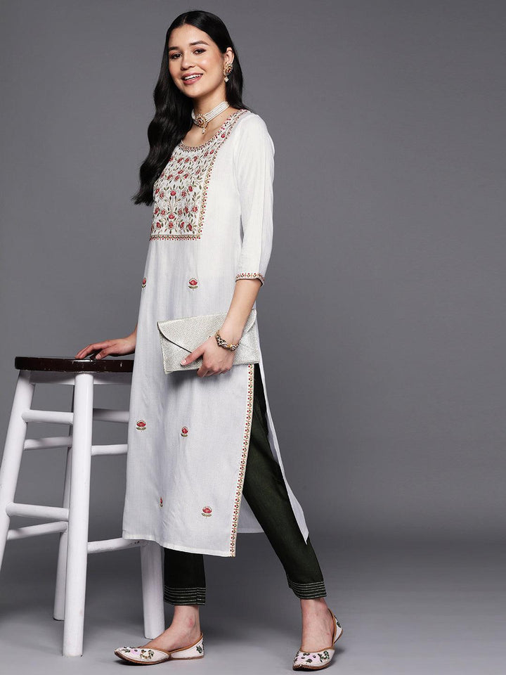 White Yoke Design Rayon Straight Kurta