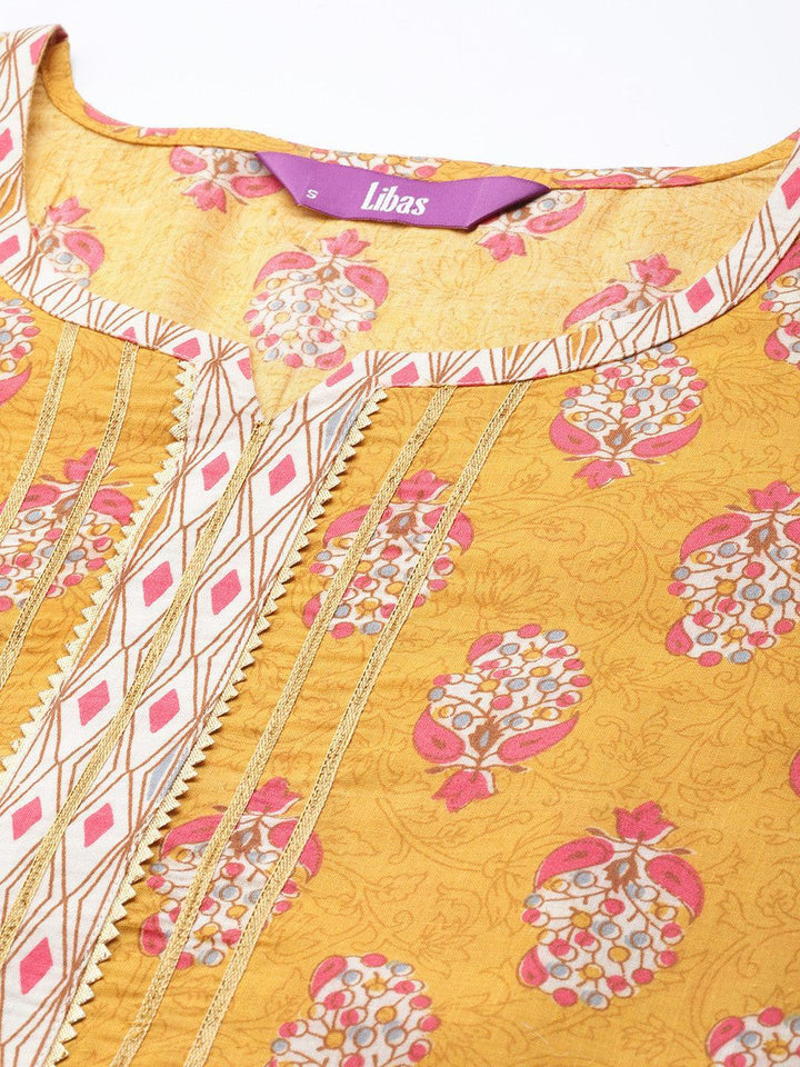 Yellow Printed Cotton Straight Kurta