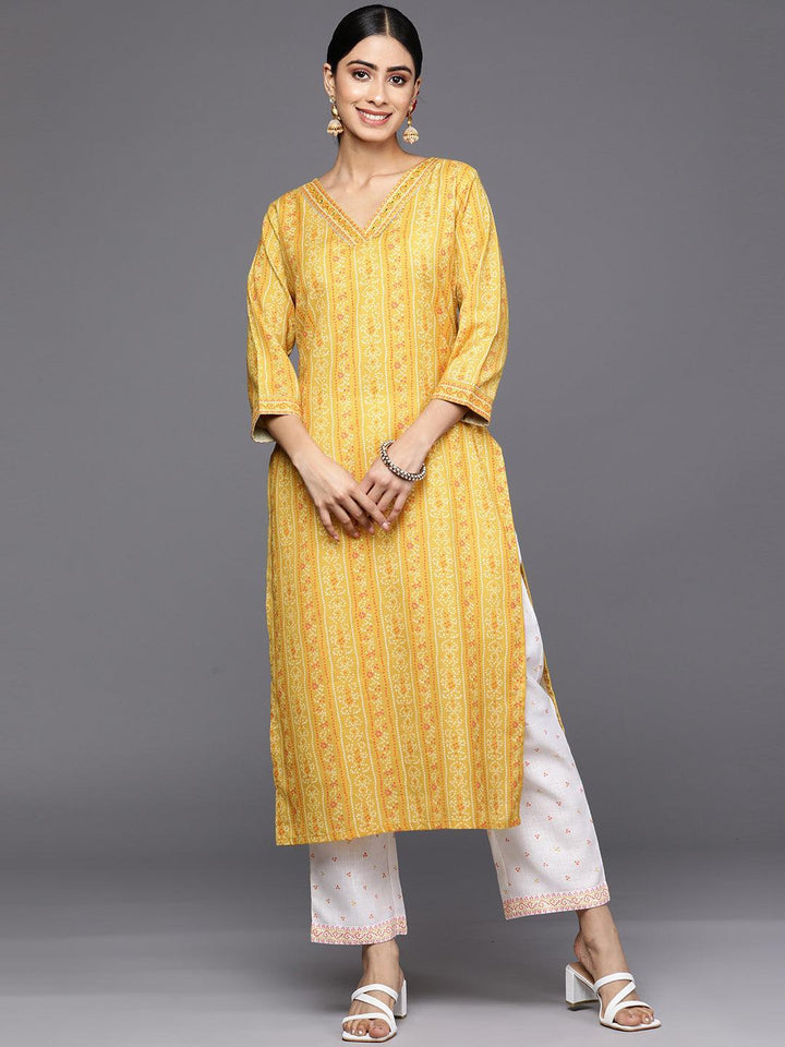 Yellow Printed Cotton Straight Kurta Set With Trousers