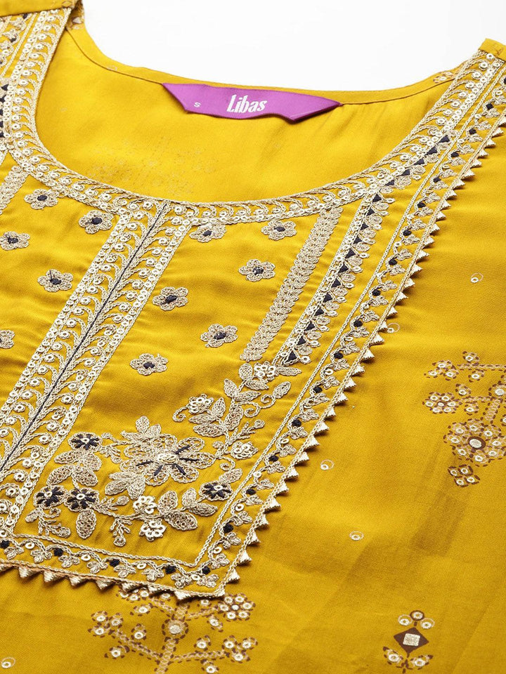 Yellow Printed Silk Blend Straight Kurta With Trousers & Dupatta