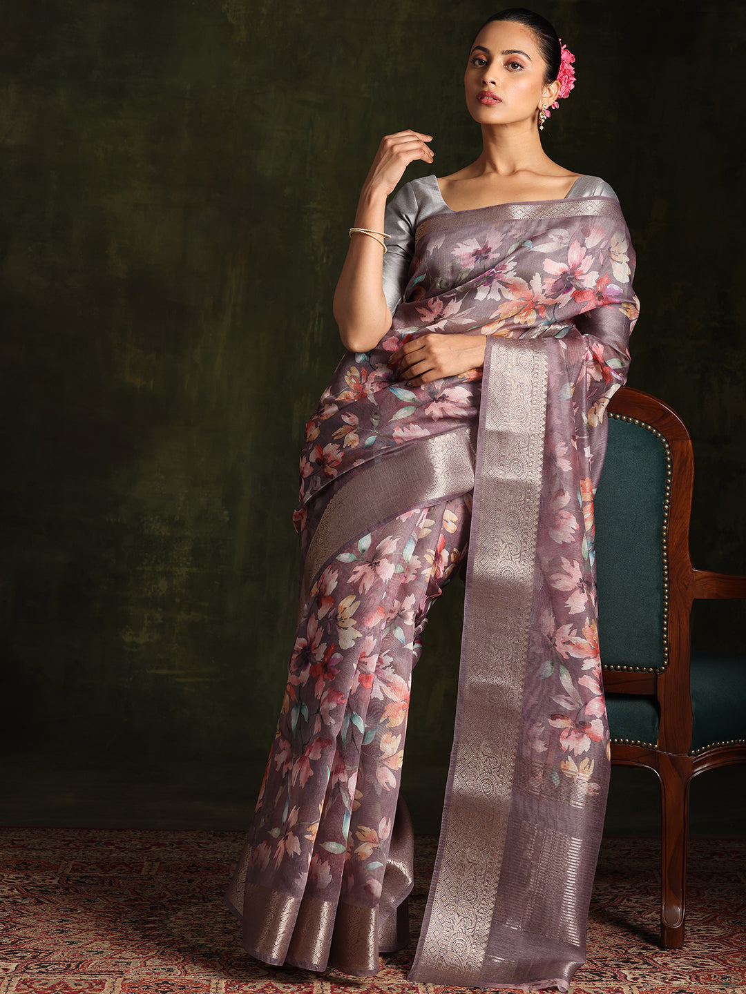 Grey Printed Silk Blend Saree With Unstitched Blouse Piece