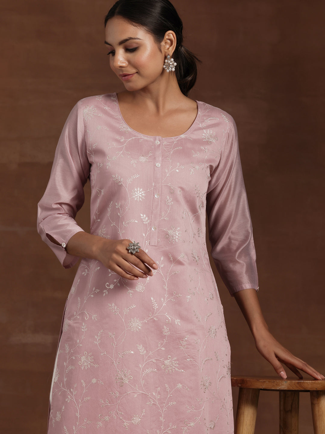 Mauve Embroidered Silk Straight Kurta