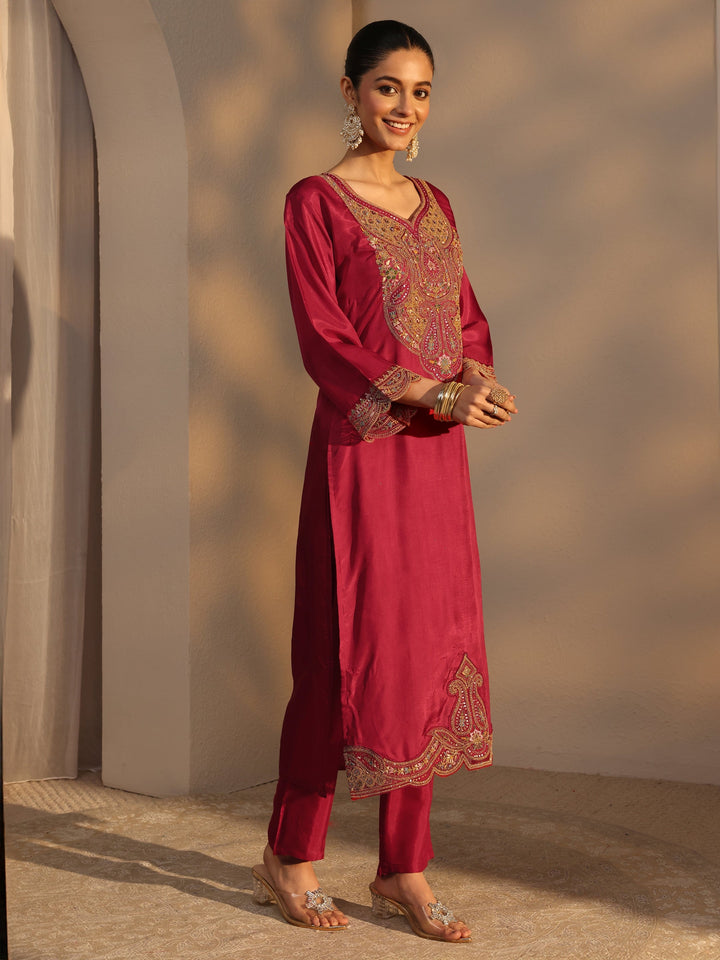 Red Ethnic Embroidered Silk Blend Straight Suits Set With Dupatta