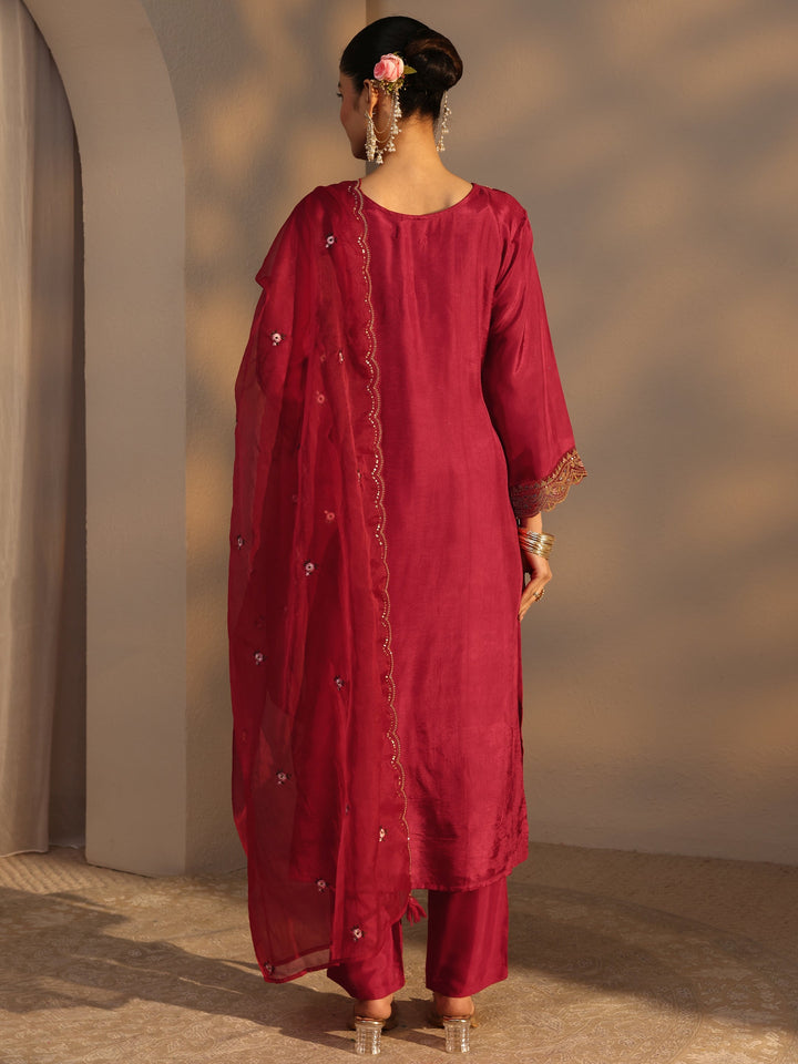 Red Ethnic Embroidered Silk Blend Straight Suits Set With Dupatta