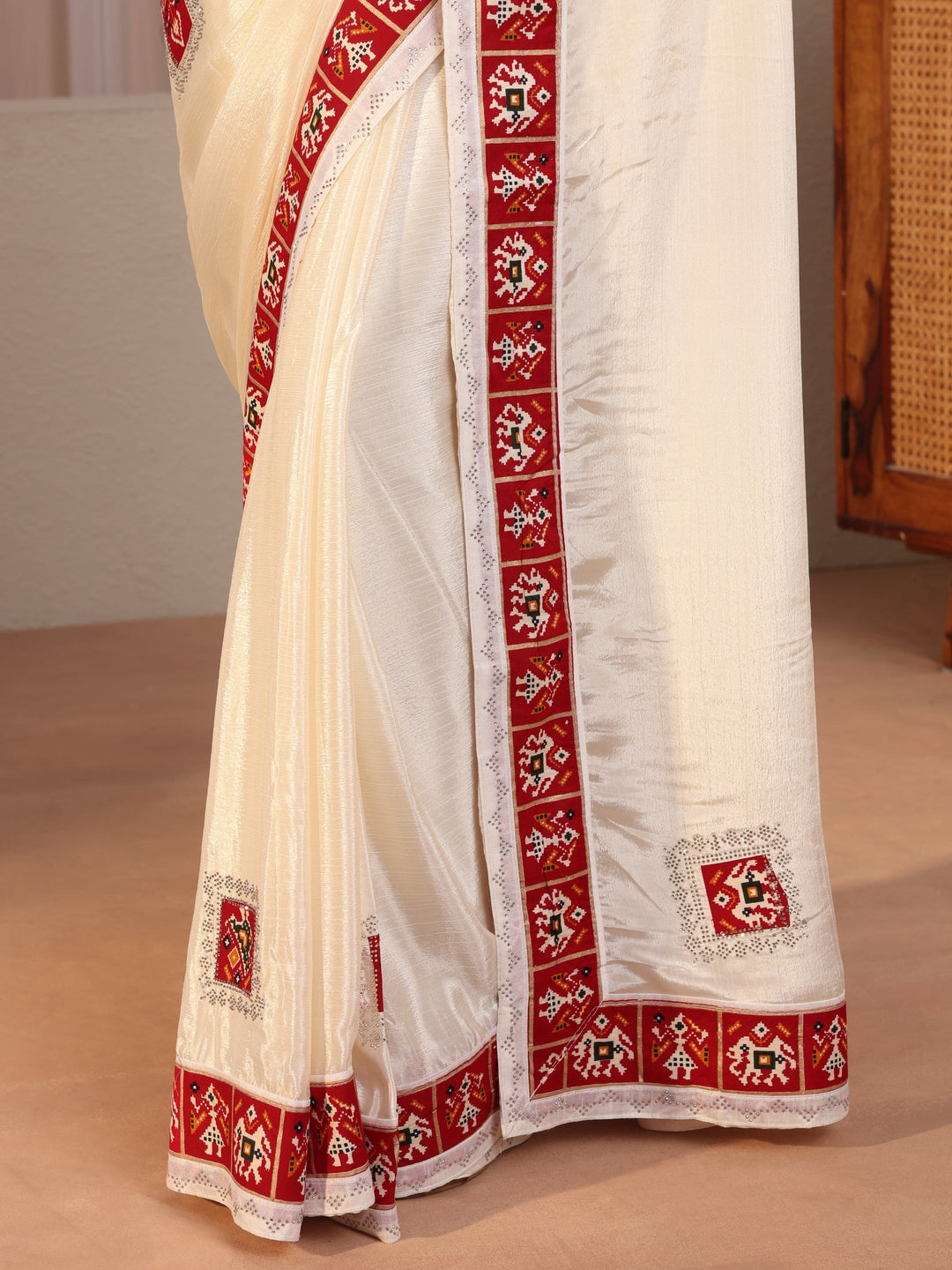 Patola Border Cream Chiffon Saree