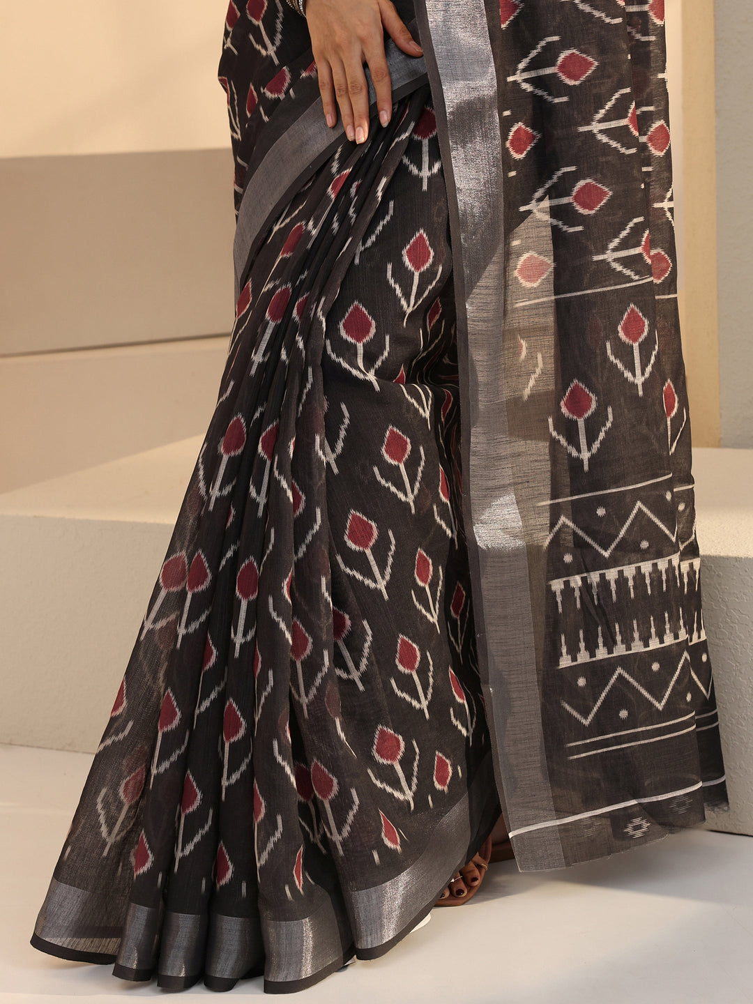 Libas Black Floral Printed cotton blend Saree
