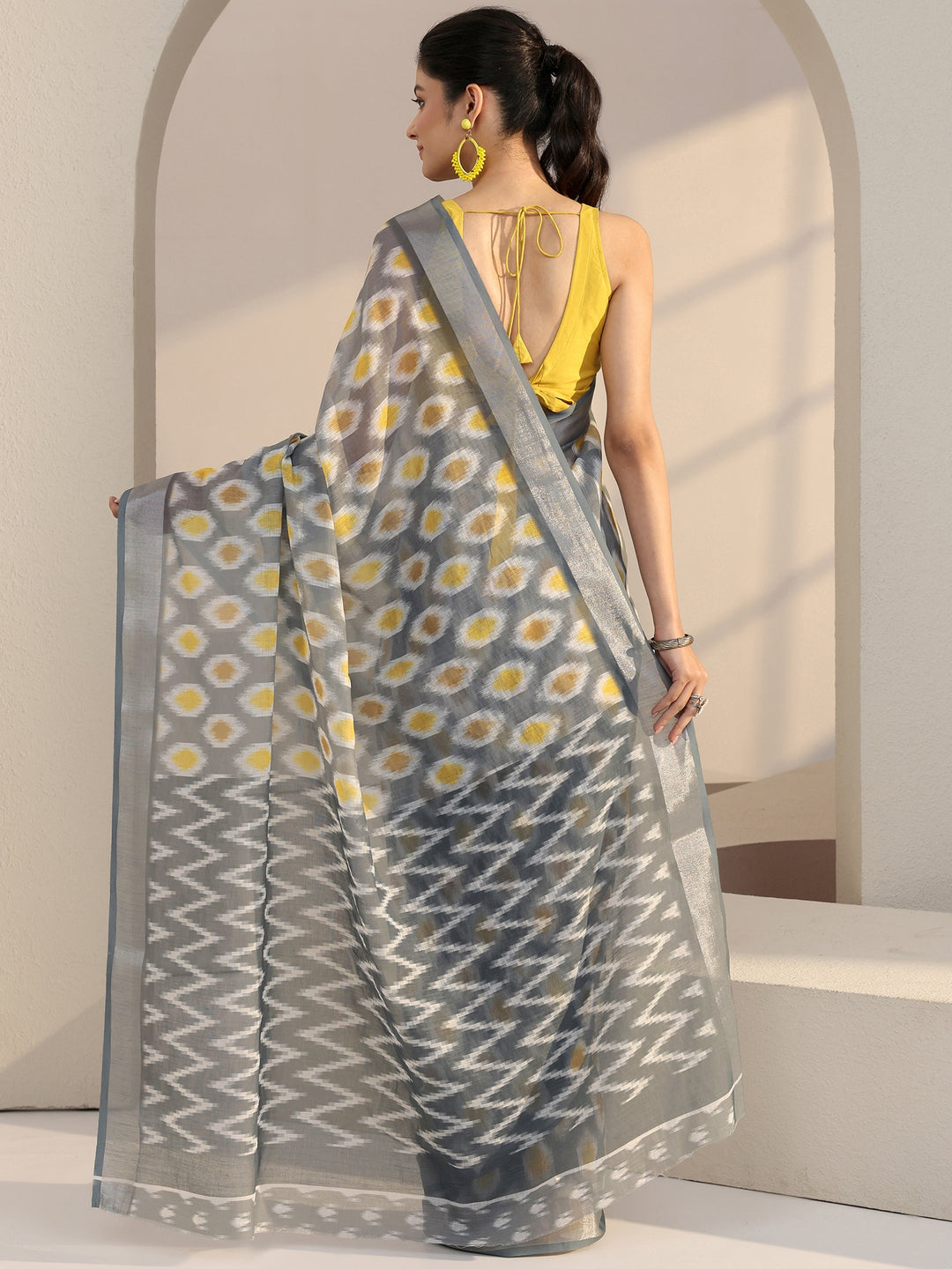 Libas Grey Geometric Printed cotton blend Saree