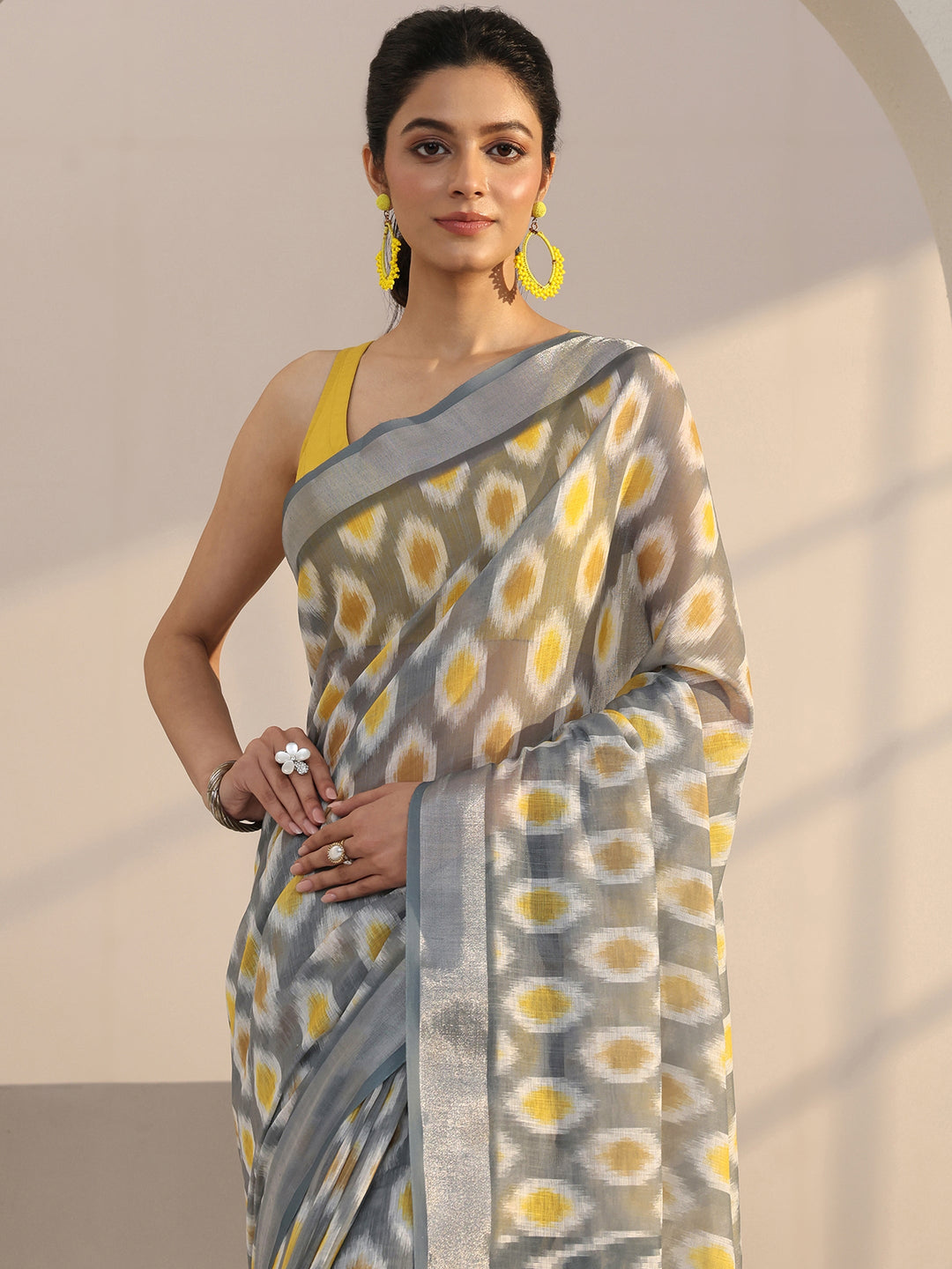 Libas Grey Geometric Printed cotton blend Saree