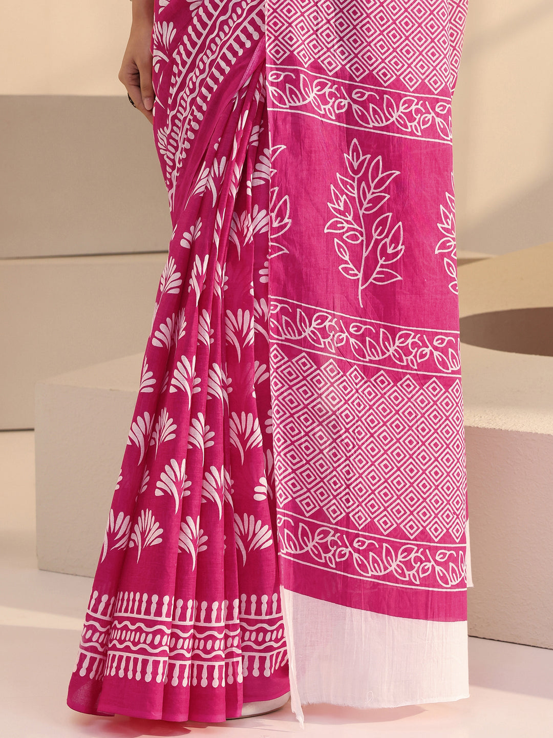 Libas Fuchia Pink Floral Print Cotton Saree
