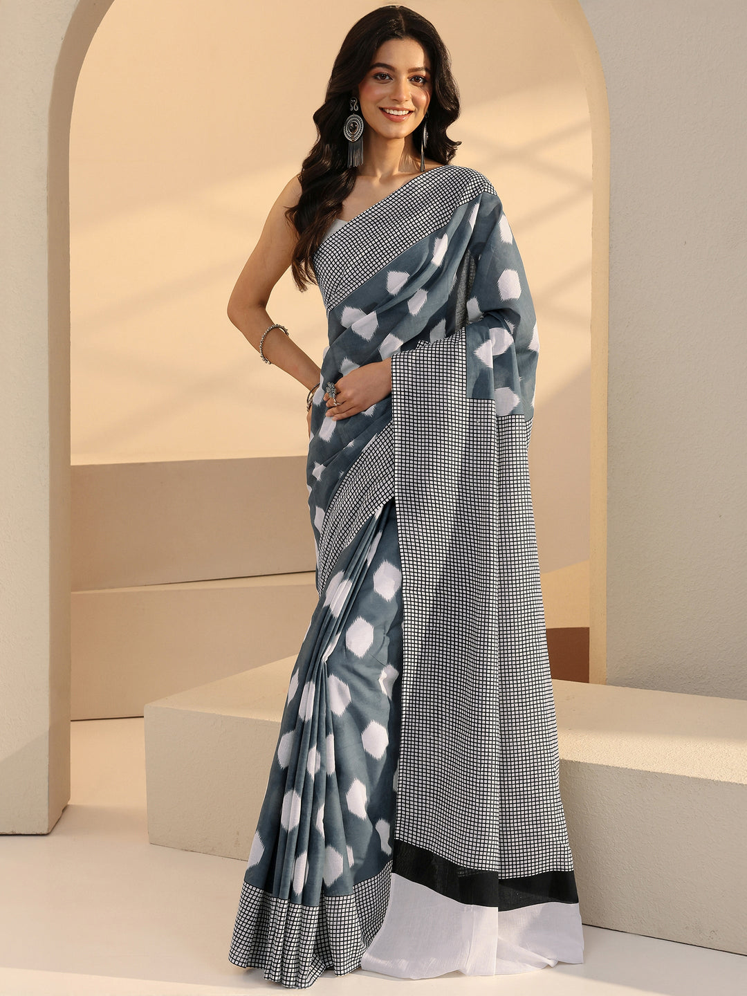Libas Grey Geometric Print Cotton Saree